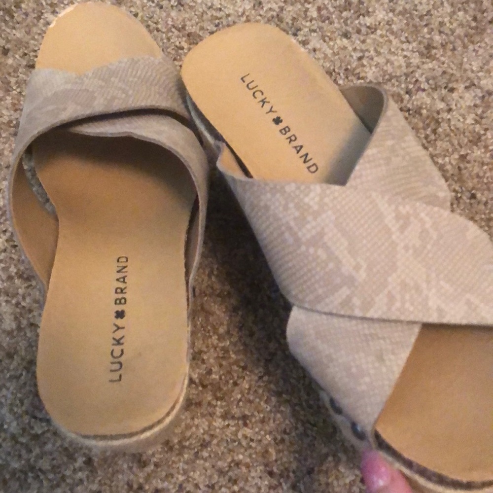Lucky brand shoes